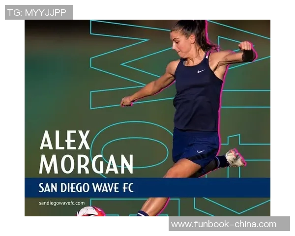 足球球星与美女女友携手亮相 球场内外的爱恋与荣耀故事